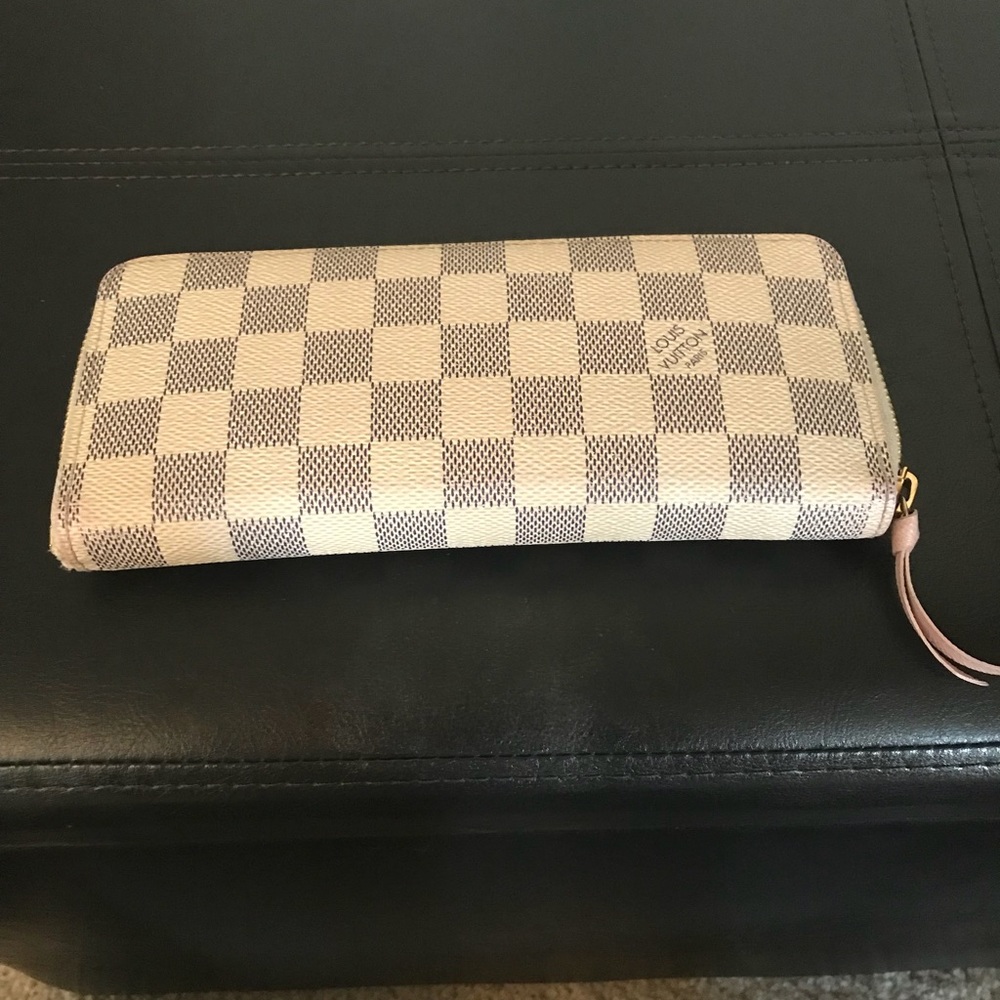Used authentic Louis Vuitton wallet